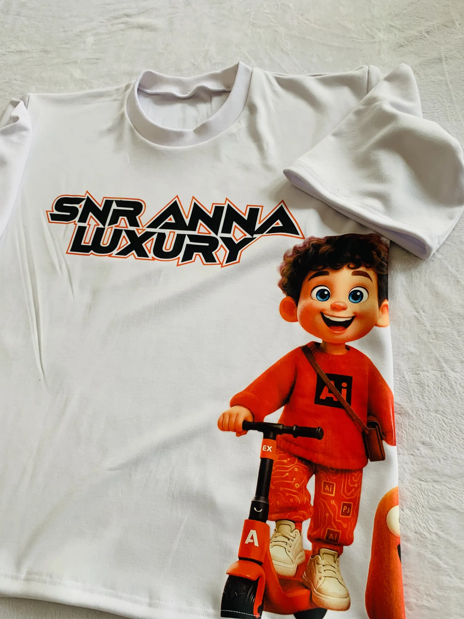 Printed graphic T-shirt produced by GENAZ